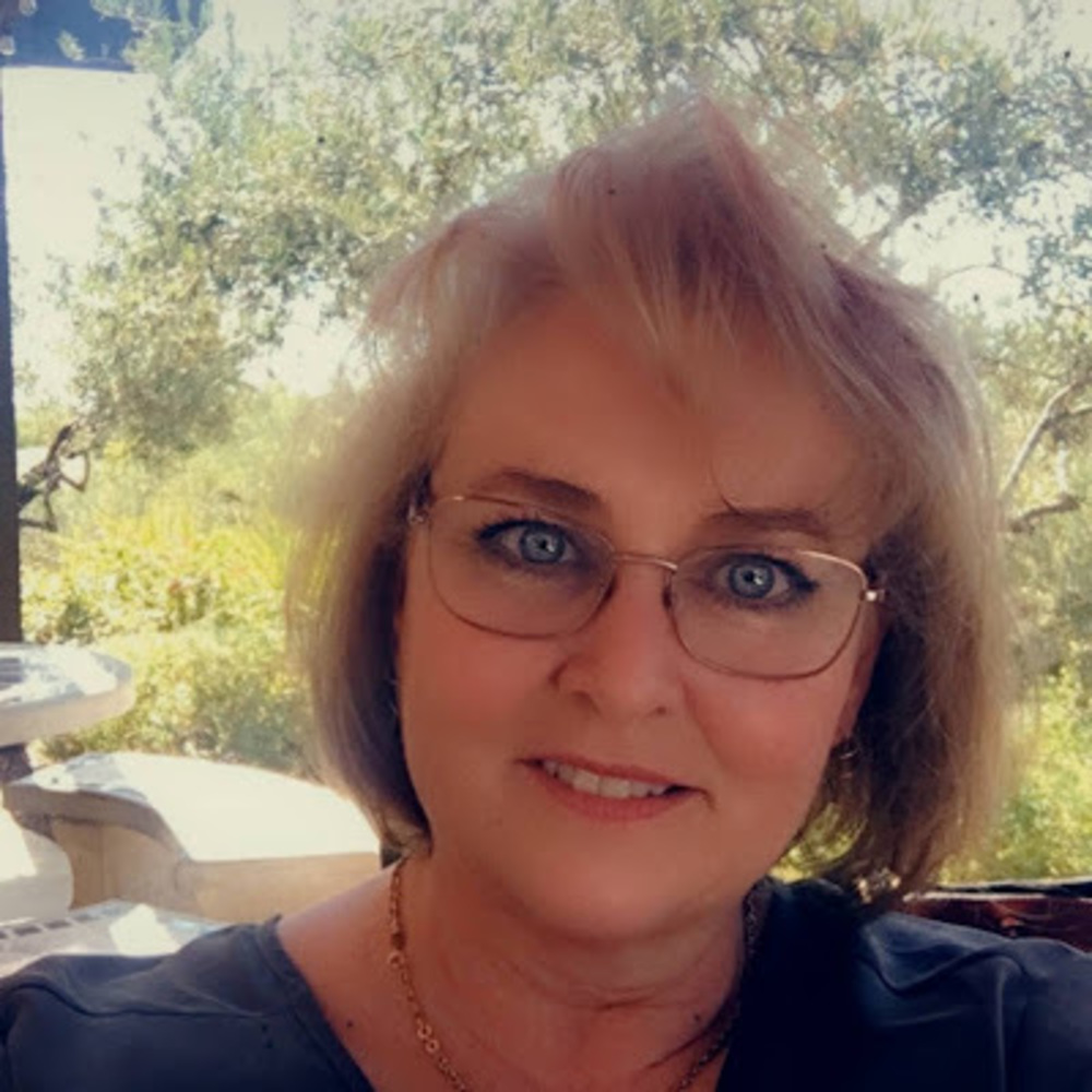 Meet your Posher, Pamela